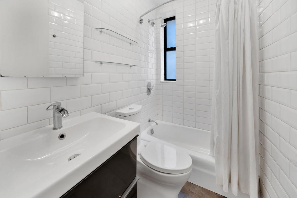 Real estate property located at 246 51ST #17, New York, Turtle Bay, New York City, NY, US
