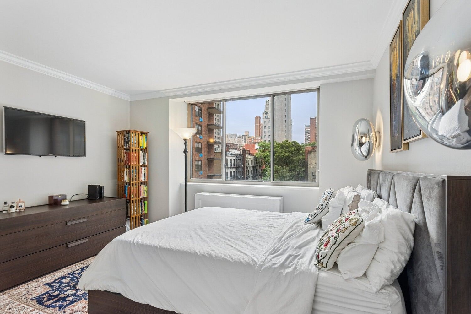 Real estate property located at 350 82ND #5V, New York, Yorkville, New York City, NY, US