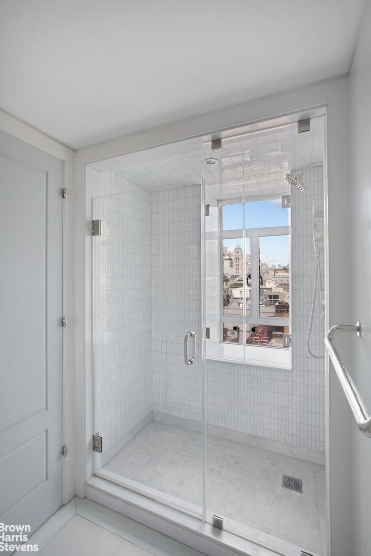 Real estate property located at 21 61ST #9F, New York, Lenox Hill, New York City, NY, US