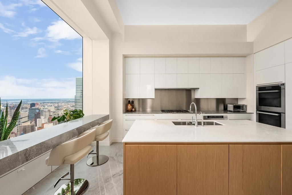 Real estate property located at 432 Park #54C, New York, Midtown, New York City, NY, US