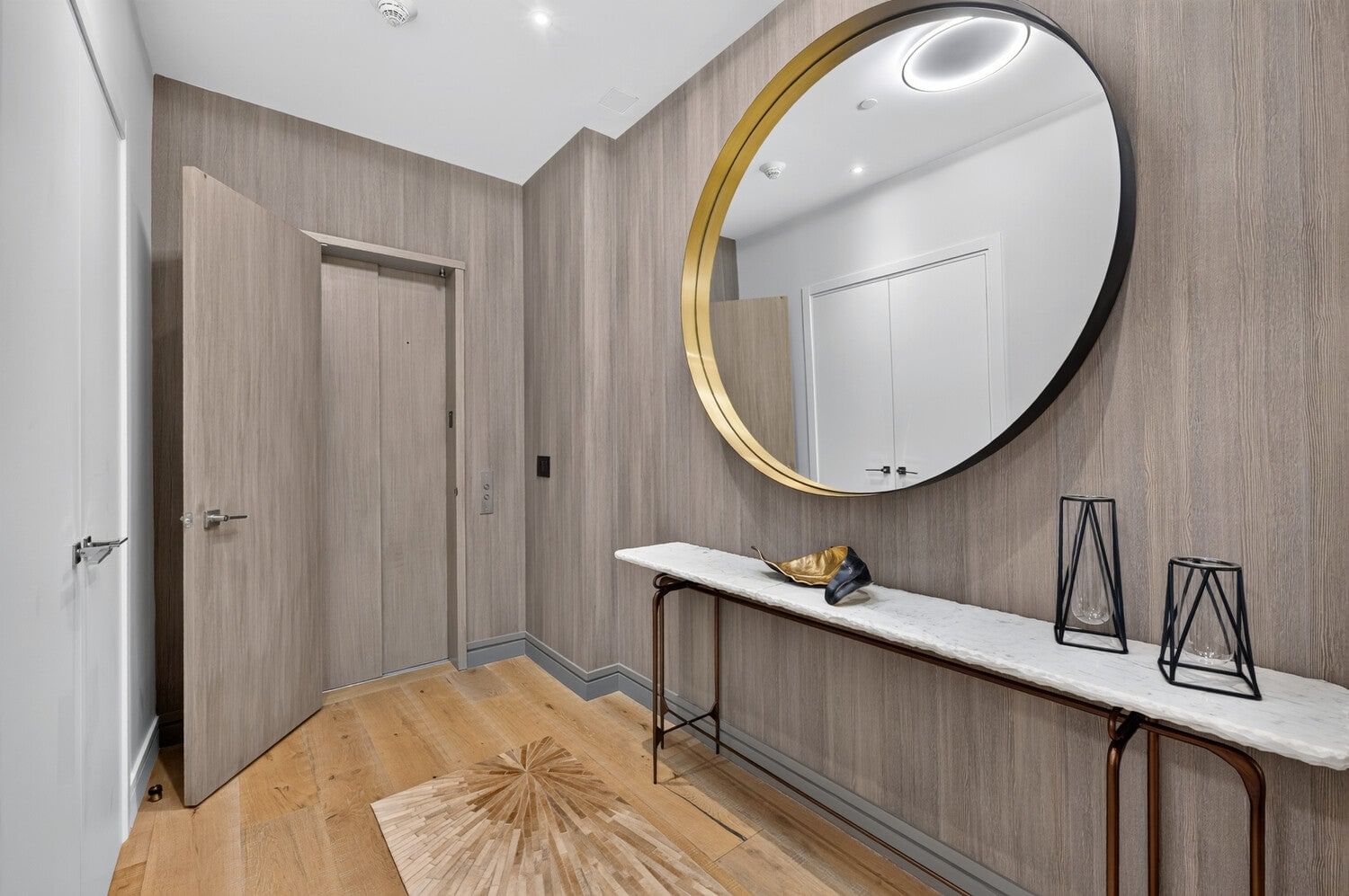Real estate property located at 305 61ST #702, New York, Lenox Hill, New York City, NY, US