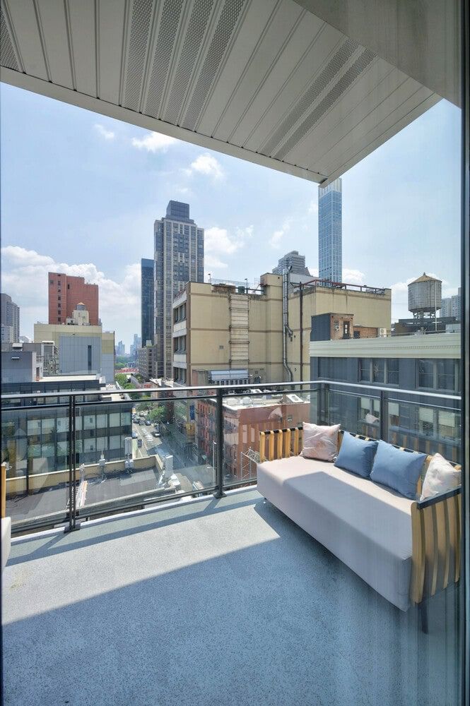 Real estate property located at 305 61ST #702, New York, Lenox Hill, New York City, NY, US