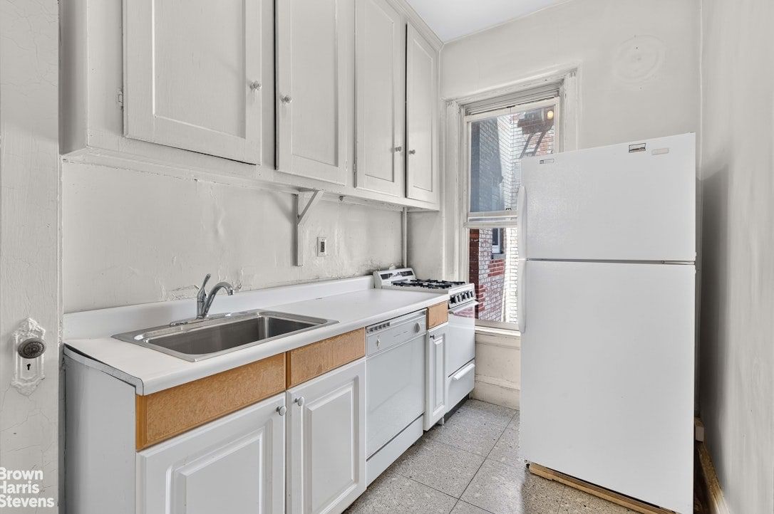 Real estate property located at 129 COLUMBIA #35, Kings, Brooklyn Heights, New York City, NY, US