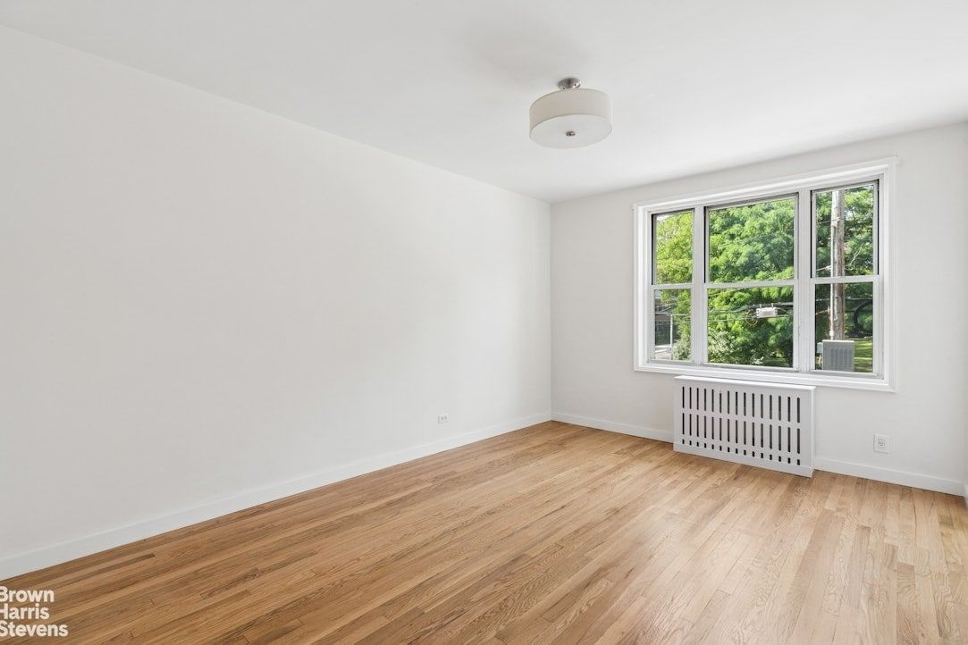 Real estate property located at 5601 RIVERDALE #2E, Bronx, North Riverdale, New York City, NY, US