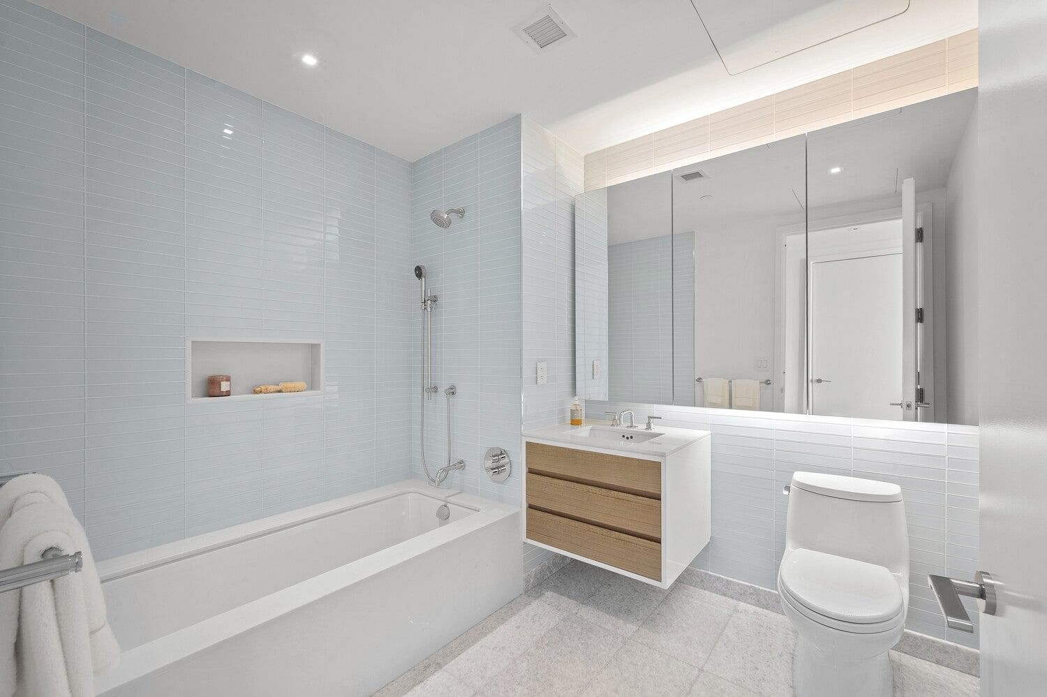 Real estate property located at 200 59TH #27D, New York, Sutton Place, New York City, NY, US