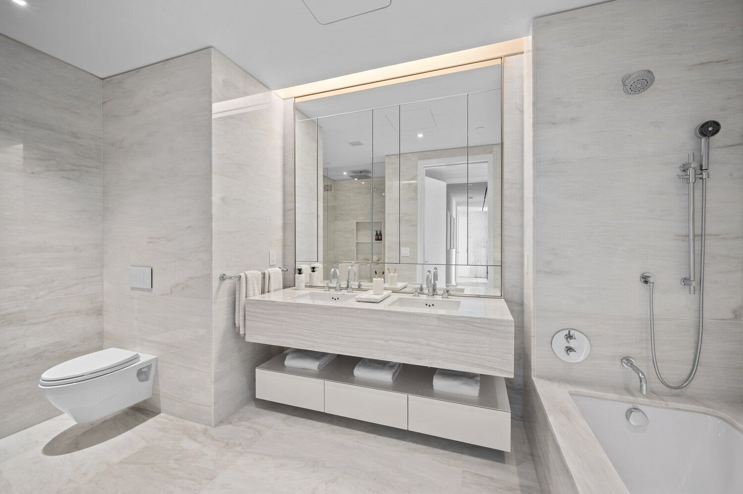 Real estate property located at 200 59TH #27D, New York, Sutton Place, New York City, NY, US