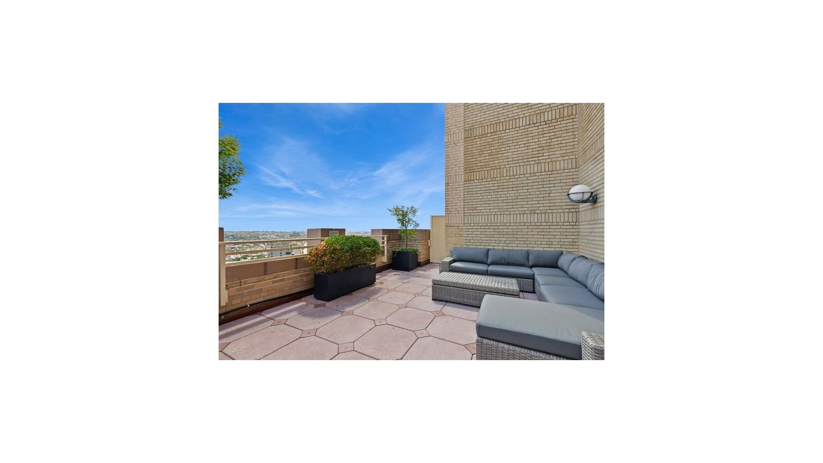 Real estate property located at 1 HANSON #18L, Kings, Fort Greene, New York City, NY, US