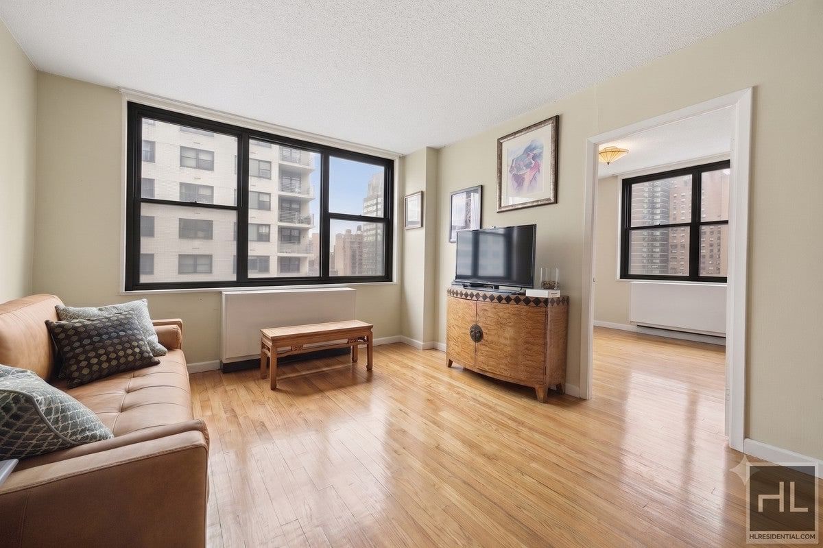 Real estate property located at 301 87th #15D, New York, Upper East Side, New York City, NY, US