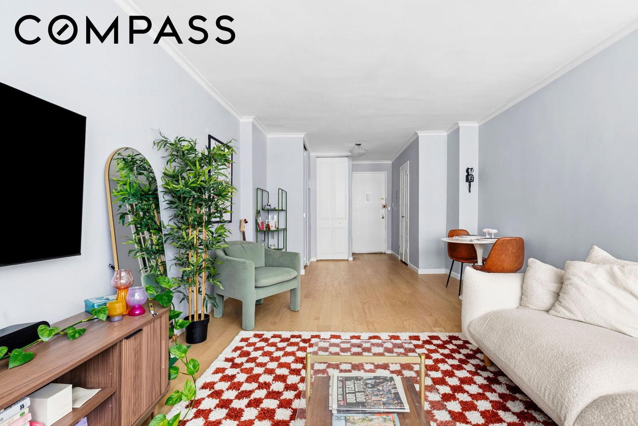 Real estate property located at 220 57th #9F, New York, Midtown East, New York City, NY, US