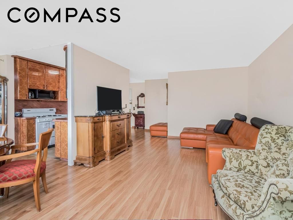 Real estate property located at 290 232nd #15E, Bronx, Kingsbridge, New York City, NY, US