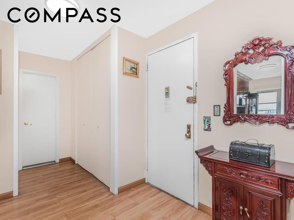 Real estate property located at 290 232nd #15E, Bronx, Kingsbridge, New York City, NY, US