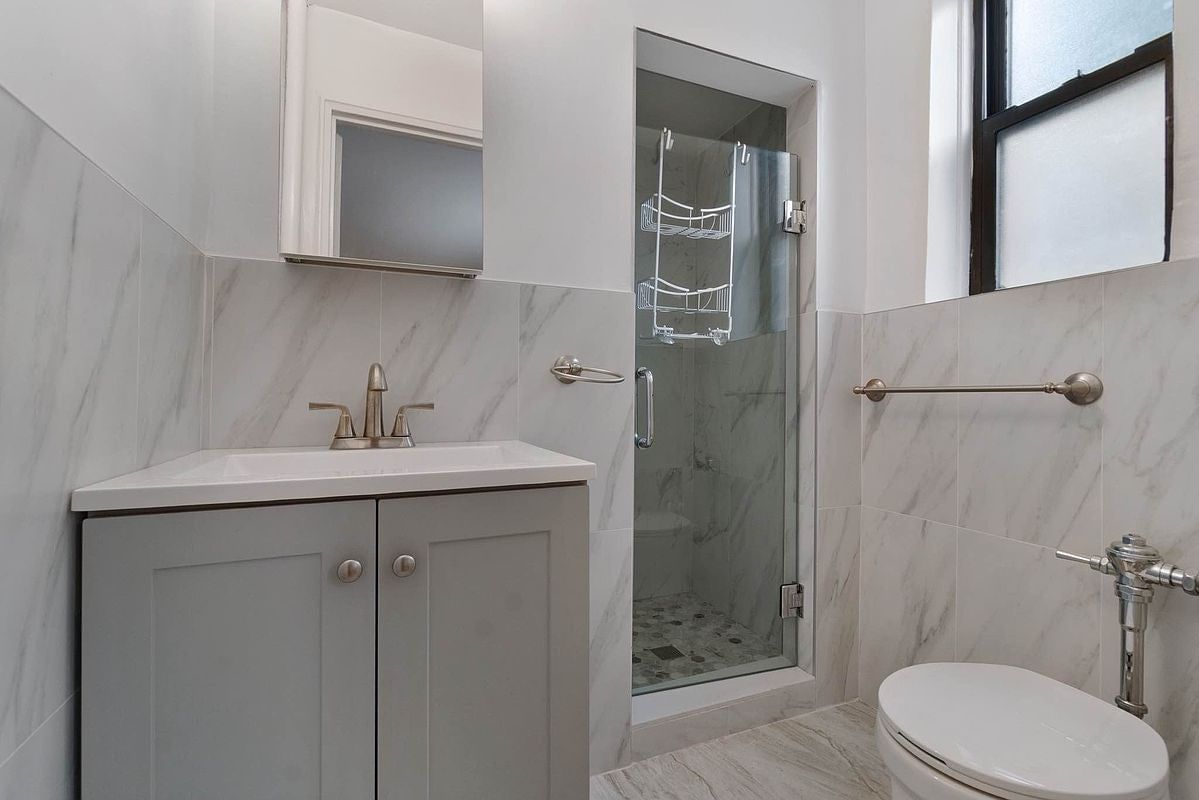 Real estate property located at 525 235th #2-D, Bronx, Riverdale, New York City, NY, US