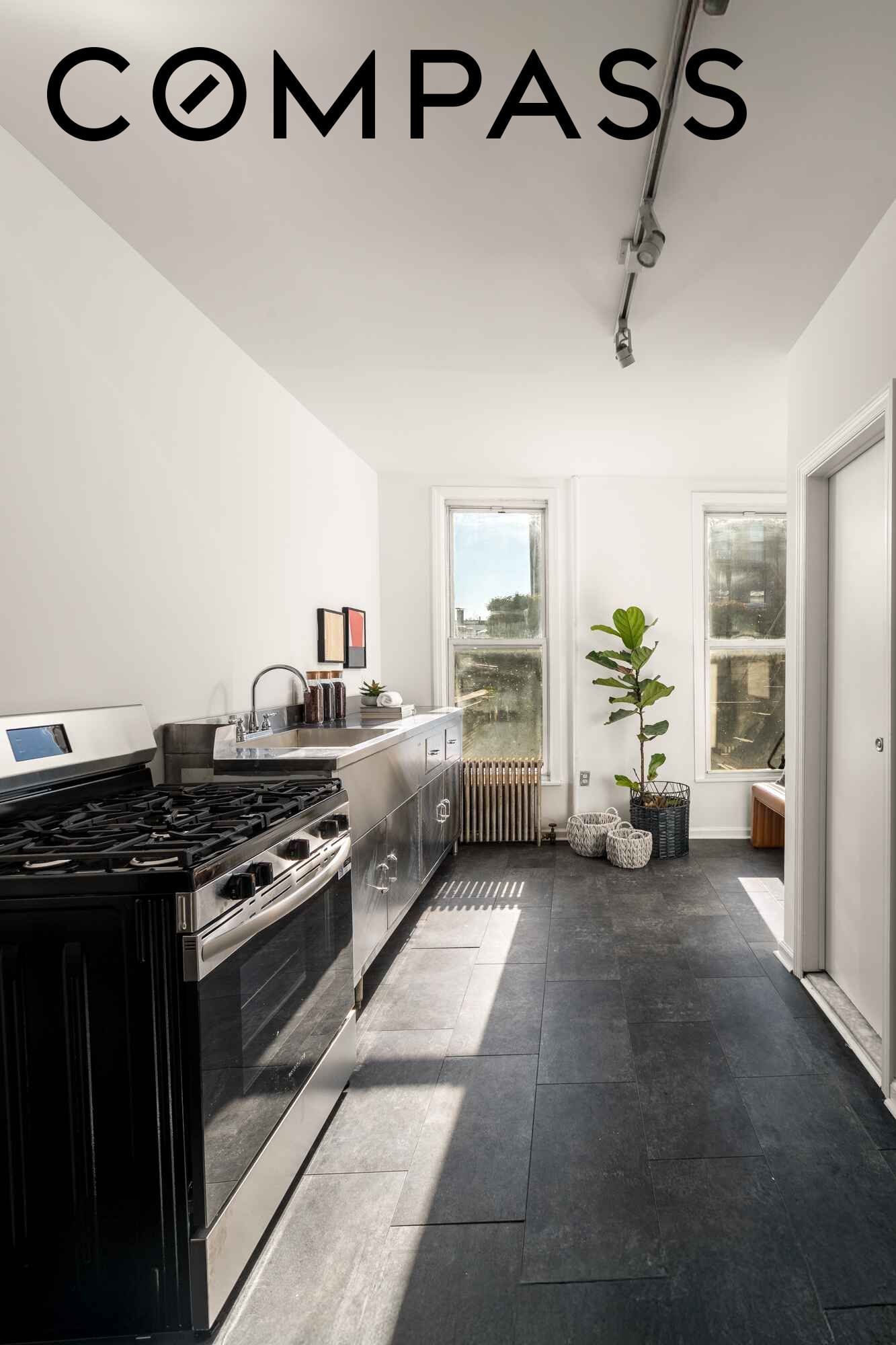 Real estate property located at 152 9th #3L, Kings, Williamsburg, New York City, NY, US