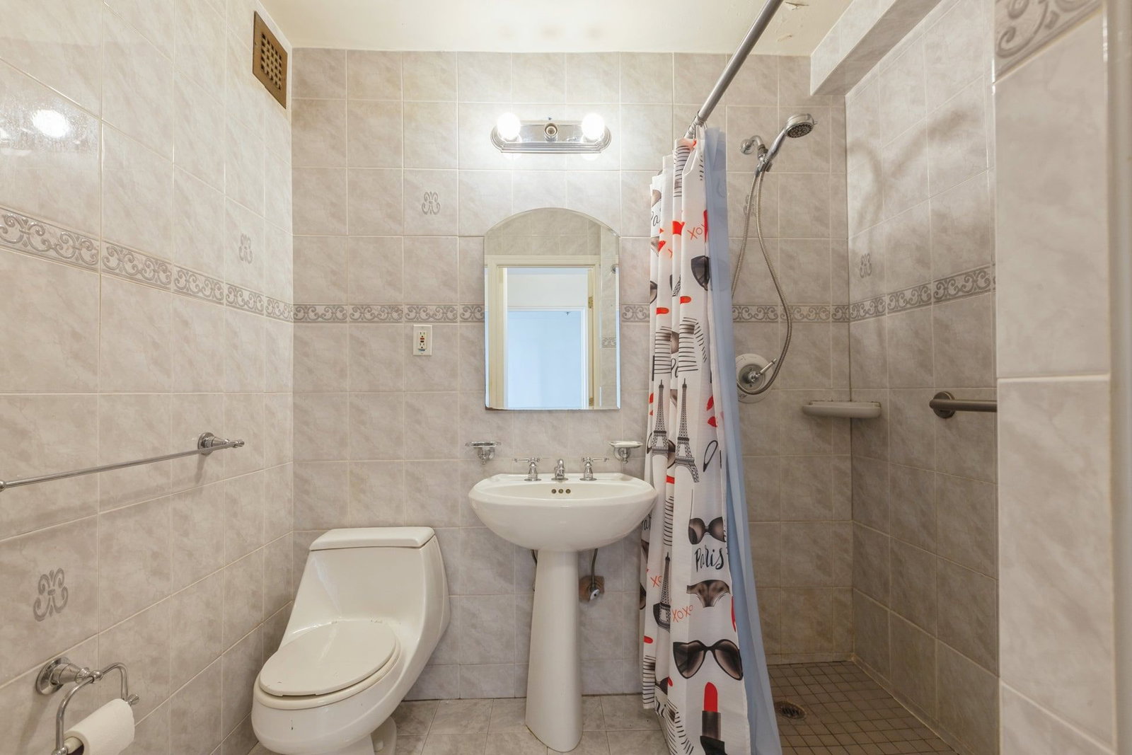 Real estate property located at 111-20 73RD #7K, Queens, Forest Hills, New York City, NY, US
