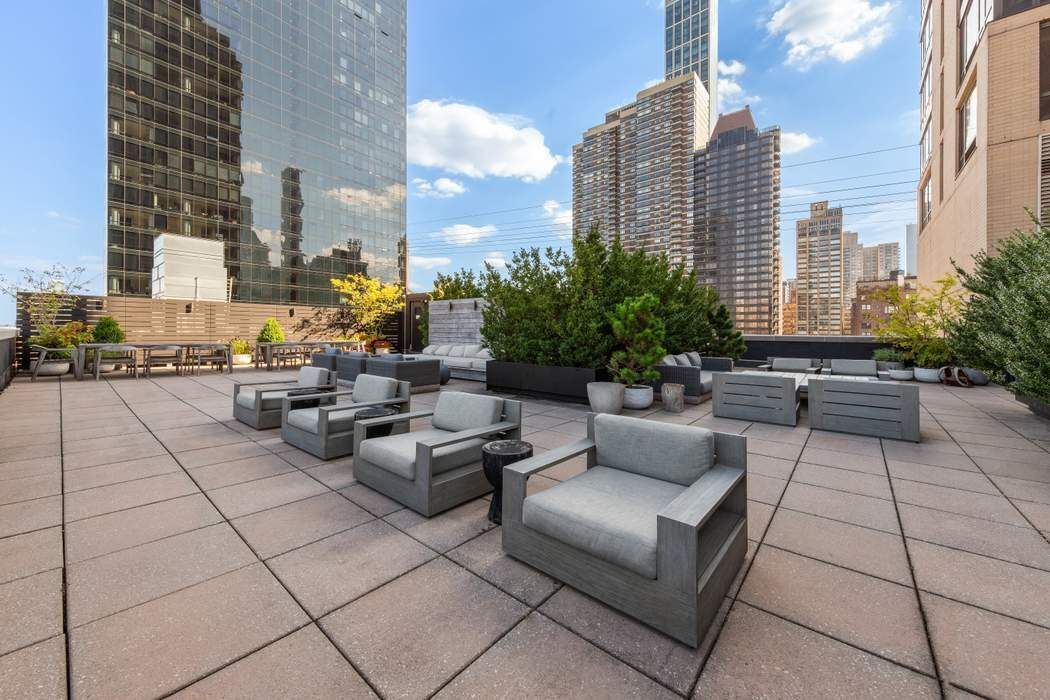 Real estate property located at 401 60th #16C, New York, Lenox Hill, New York City, NY, US
