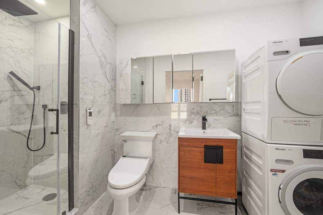 Real estate property located at 401 60th #16C, New York, Lenox Hill, New York City, NY, US
