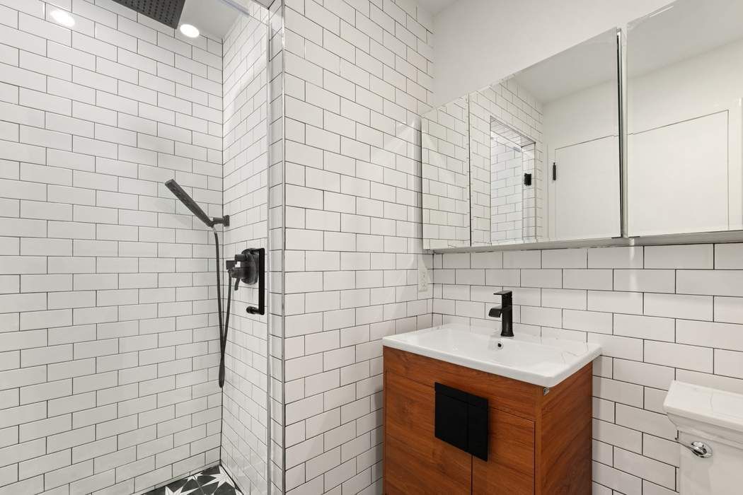 Real estate property located at 401 60th #16C, New York, Lenox Hill, New York City, NY, US