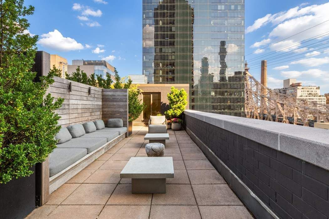 Real estate property located at 401 60th #16C, New York, Lenox Hill, New York City, NY, US