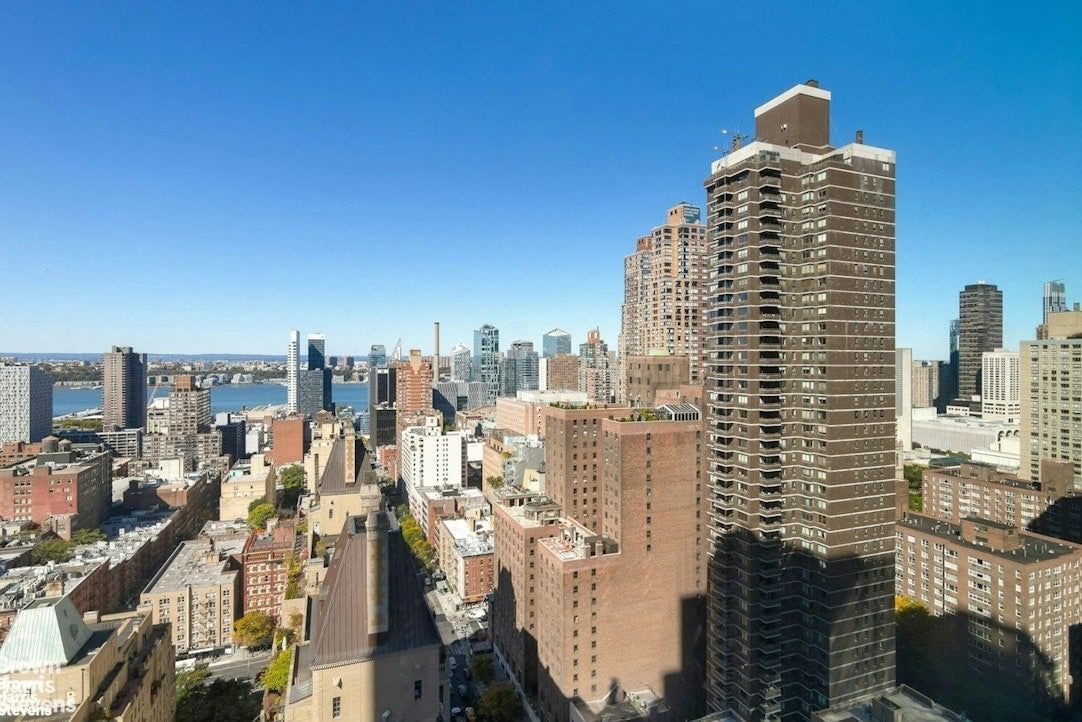 Real estate property located at 322 57TH #39F, New York, Hell's Kitchen, New York City, NY, US