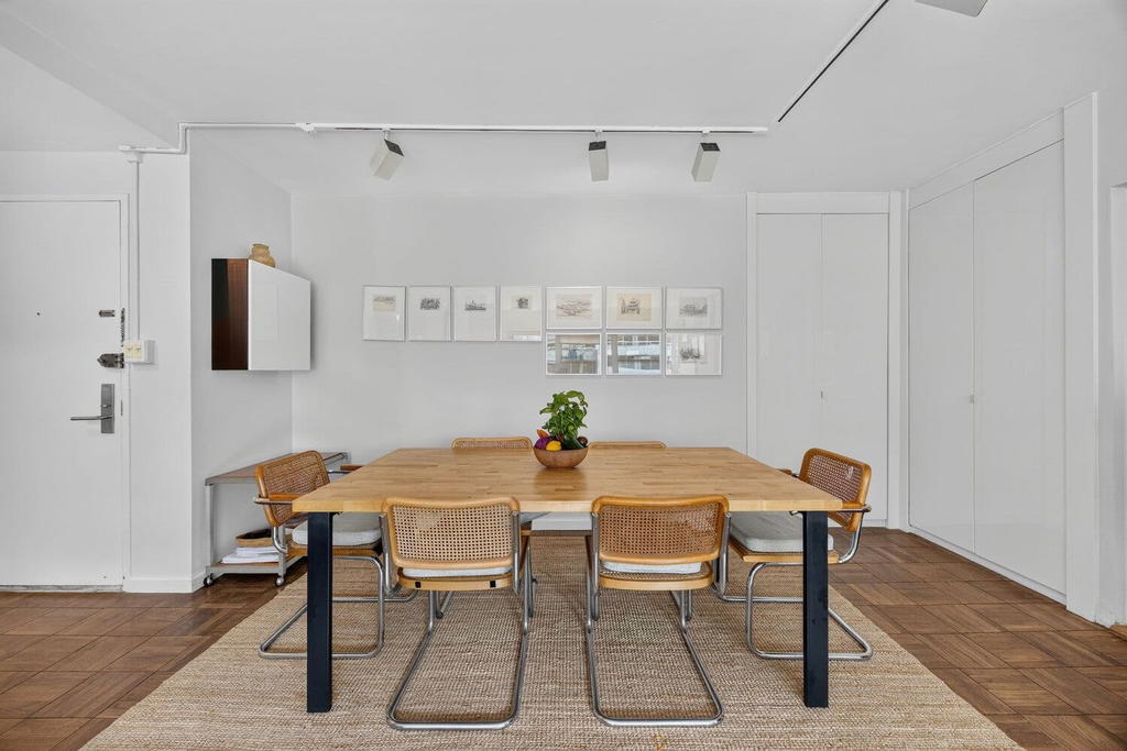 Real estate property located at 118 60TH #14F, New York, Lenox Hill, New York City, NY, US