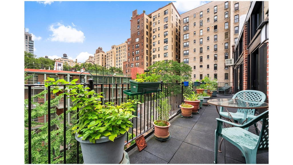 Real estate property located at 33 93RD #4/5D, New York, Upper West Side, New York City, NY, US