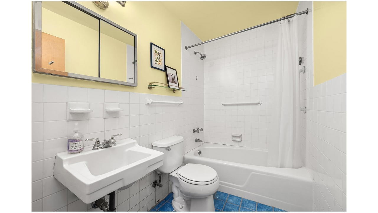 Real estate property located at 33 93RD #4/5D, New York, Upper West Side, New York City, NY, US