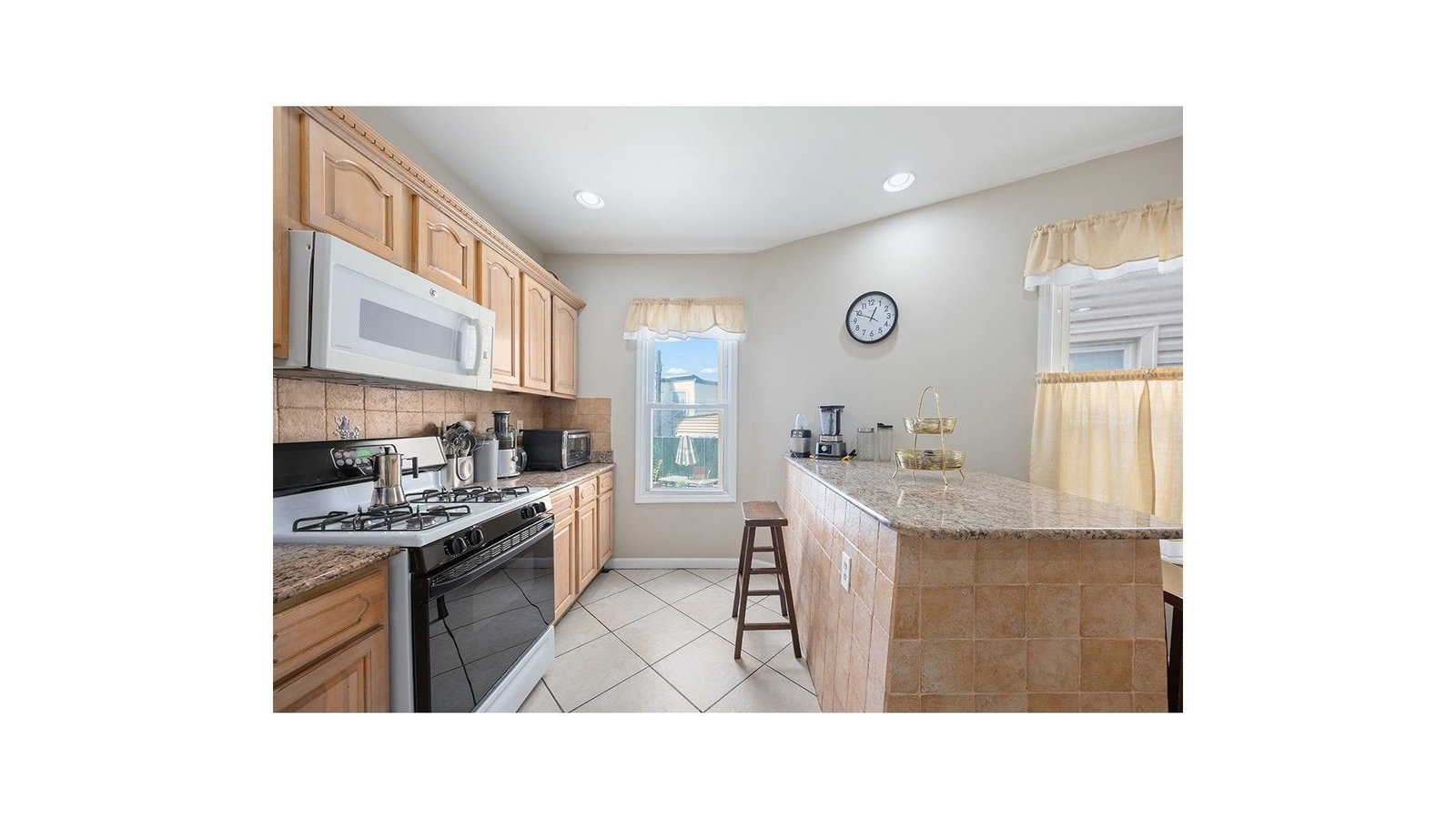 Real estate property located at 76-22 60TH, Queens, Glendale, New York City, NY, US