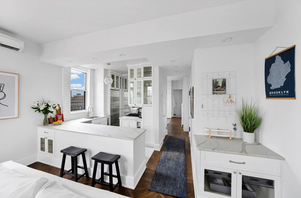 Real estate property located at 440 END #17B, New York, Upper West Side, New York City, NY, US