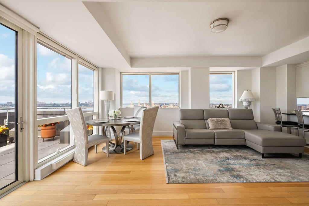 Real estate property located at 2628 BROADWAY #34FLOOR, New York, Upper West Side, New York City, NY, US