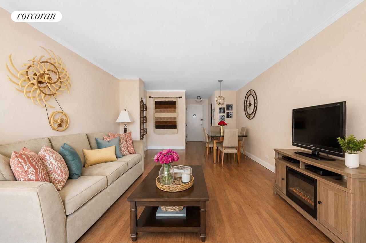 Real estate property located at 209 56th #9E, New York, Midtown East, New York City, NY, US