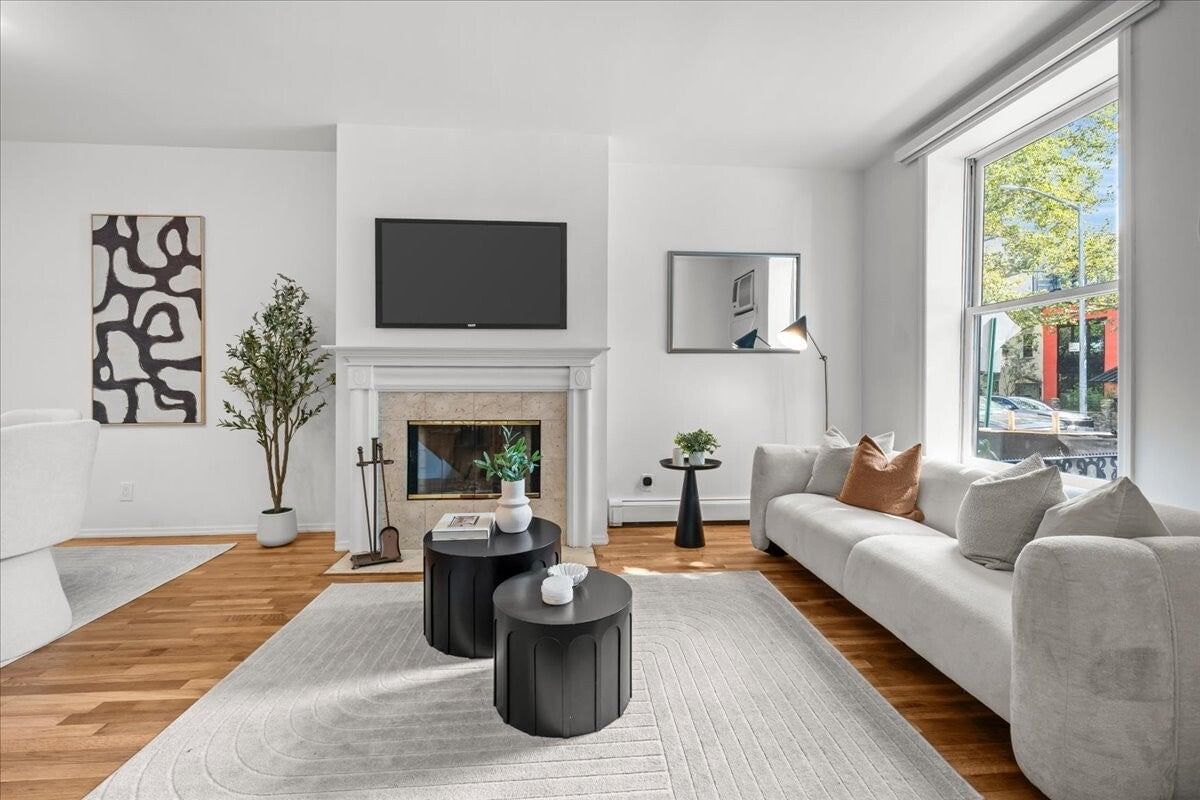 Real estate property located at 95 2ND, Kings, Carroll Gardens, New York City, NY, US
