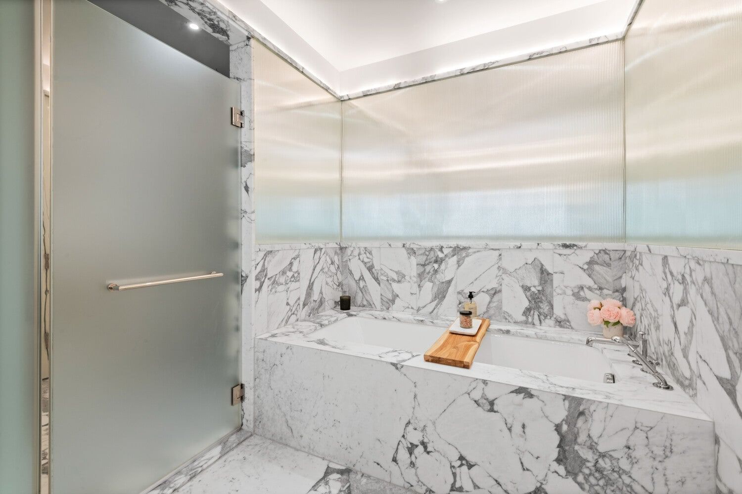 Real estate property located at 40 END #9B, New York, Yorkville, New York City, NY, US