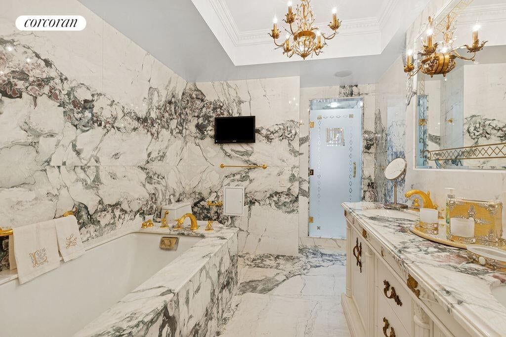 Real estate property located at 975 PARK #16A, New York, Upper East Side, New York City, NY, US