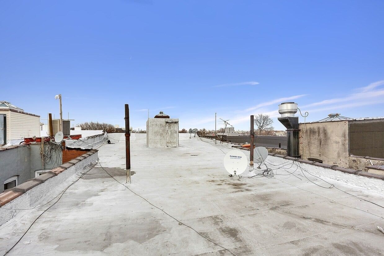 Real estate property located at 782 LINCOLN (Building), Kings, Crown Heights, New York City, NY, US