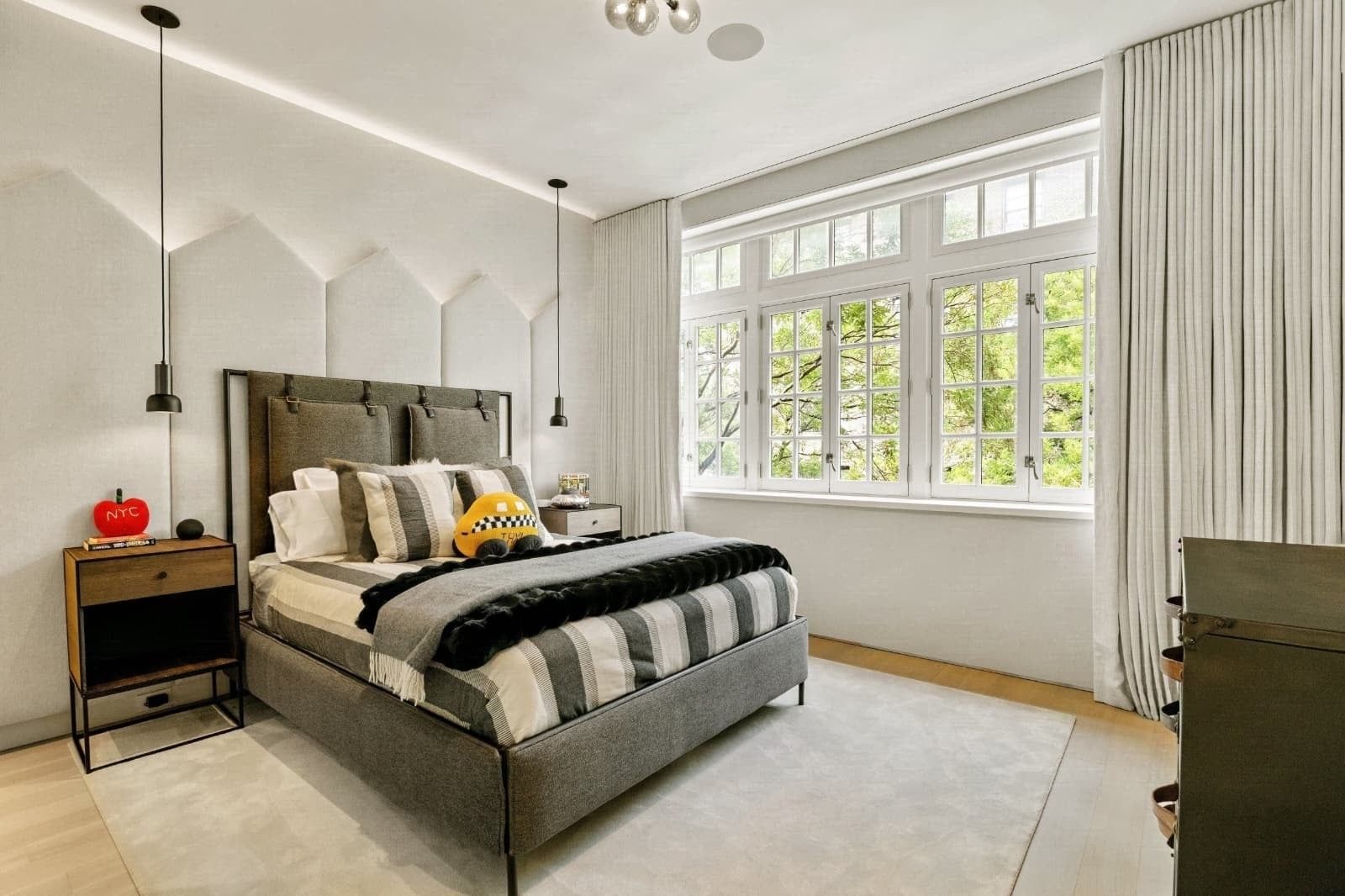 Real estate property located at 122 Waverly, New York, Greenwich Village, New York City, NY, US