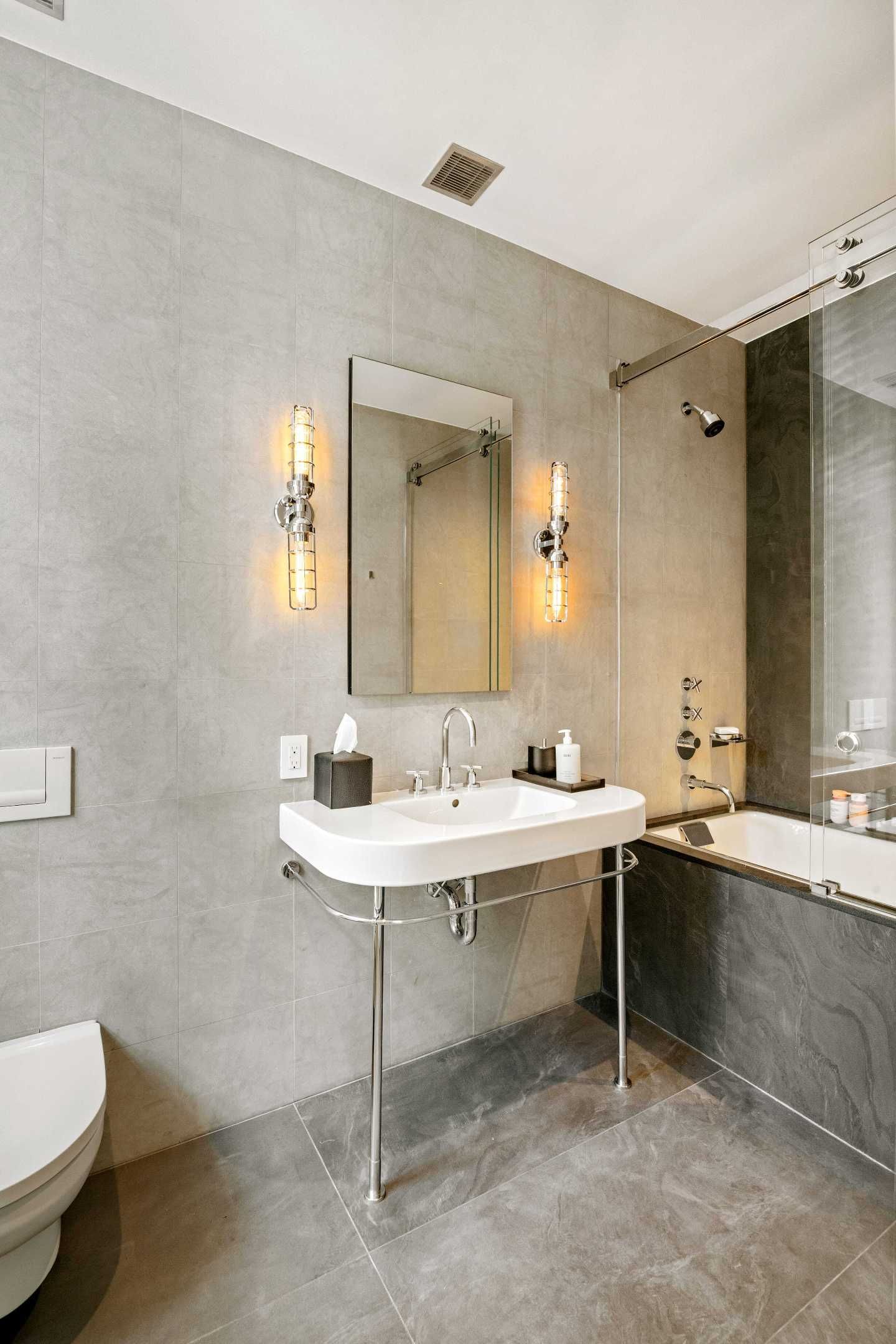 Real estate property located at 122 Waverly, New York, Greenwich Village, New York City, NY, US