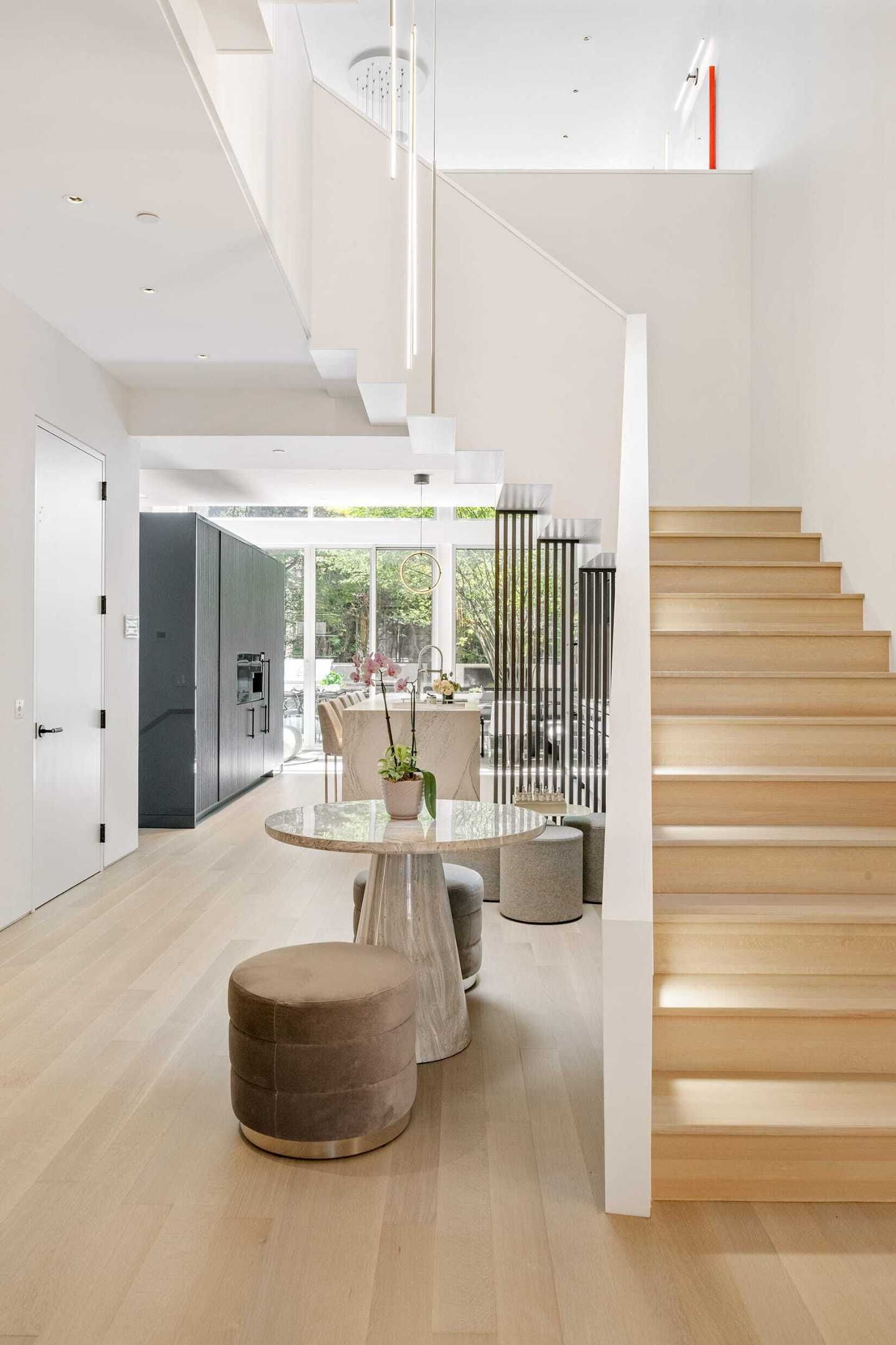 Real estate property located at 122 Waverly, New York, Greenwich Village, New York City, NY, US