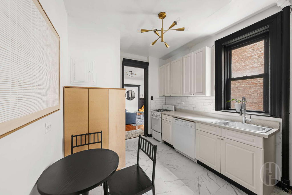 Real estate property located at 249 102nd #1B, New York, Upper West Side, New York City, NY, US