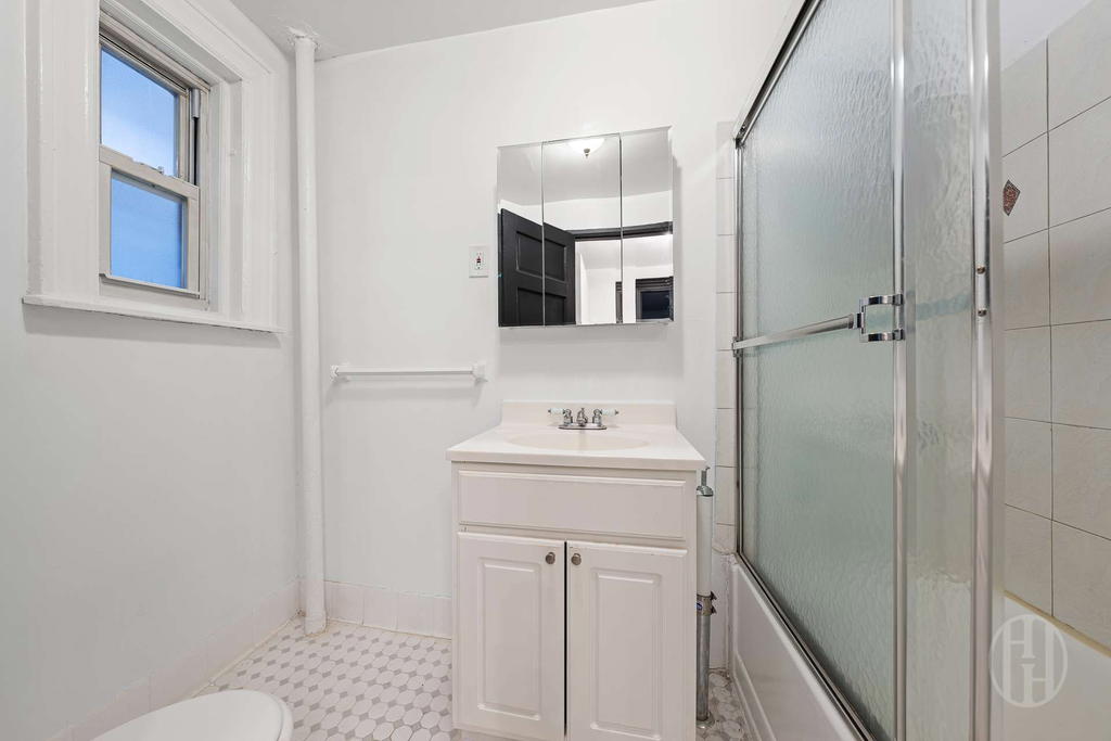 Real estate property located at 249 102nd #1B, New York, Upper West Side, New York City, NY, US