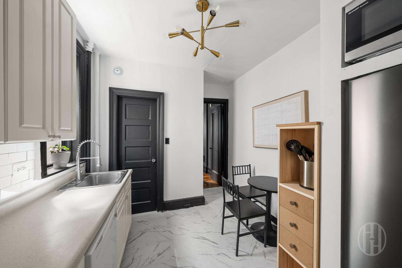 Real estate property located at 249 102nd #1B, New York, Upper West Side, New York City, NY, US