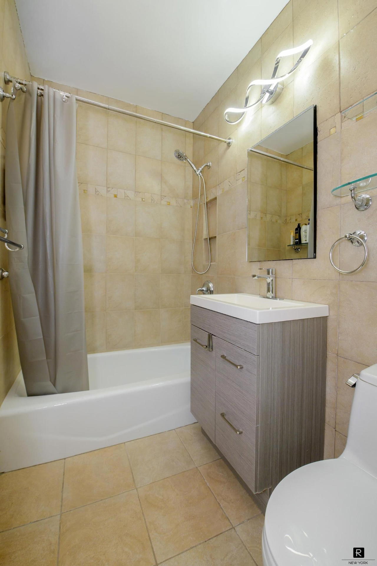 Real estate property located at 400 56th #3-E, New York, Sutton Place, New York City, NY, US