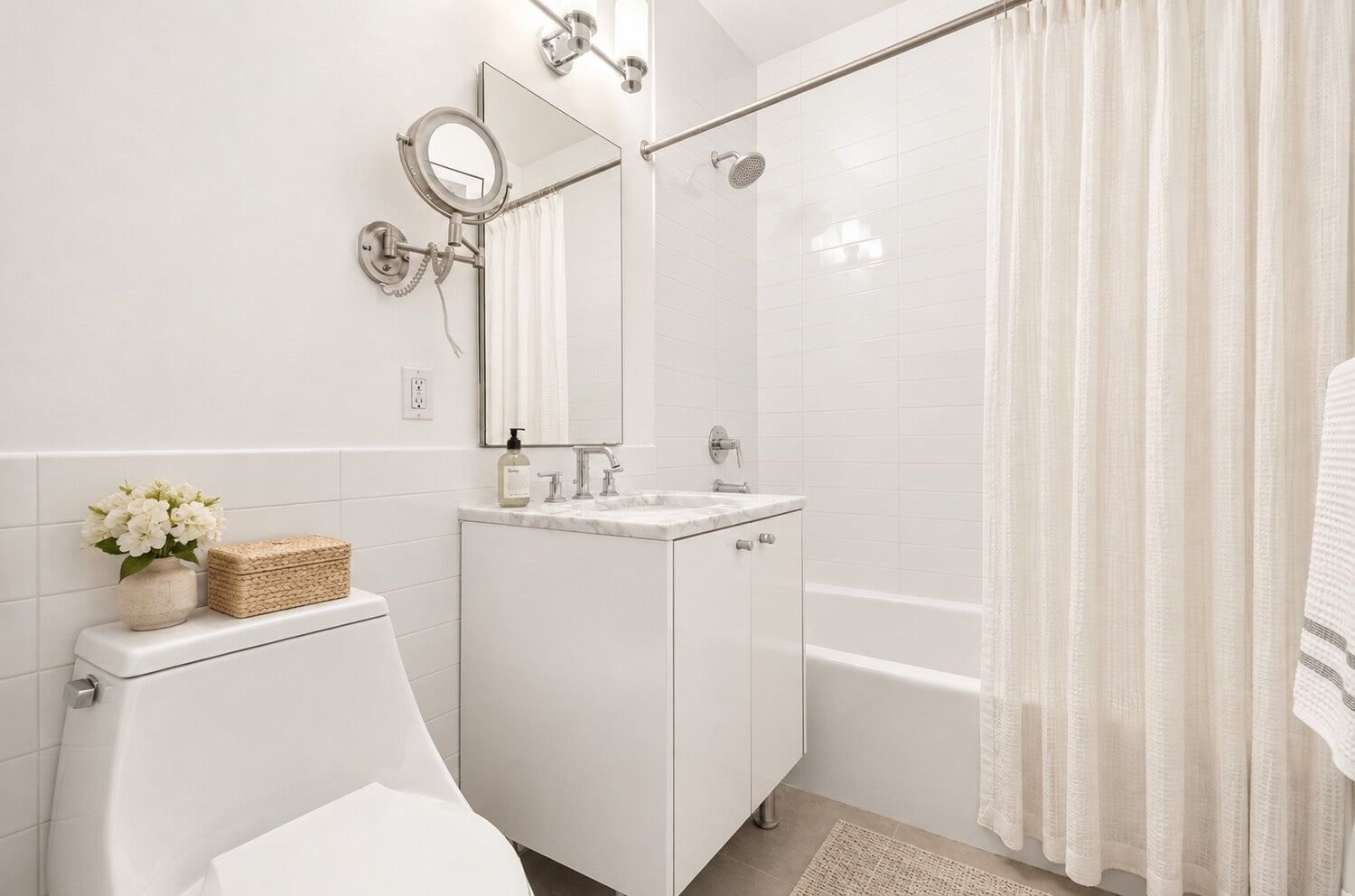 Real estate property located at 46-30 CENTER #404, Queens, Hunters Point, New York City, NY, US