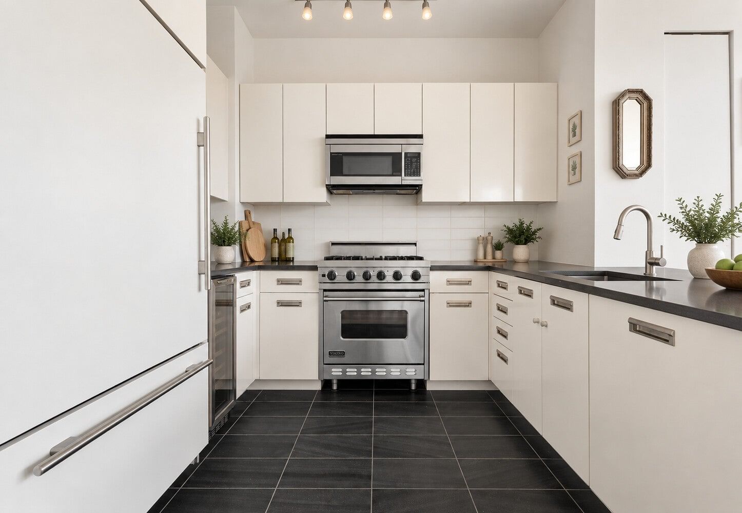 Real estate property located at 46-30 CENTER #404, Queens, Hunters Point, New York City, NY, US