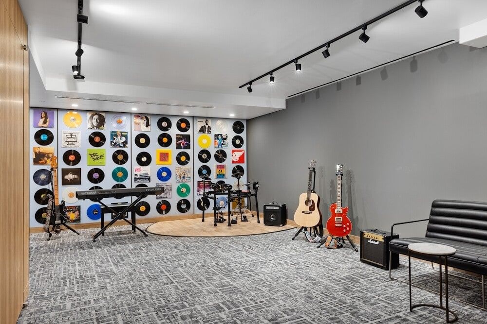 Real estate property located at 46-30 CENTER #404, Queens, Hunters Point, New York City, NY, US
