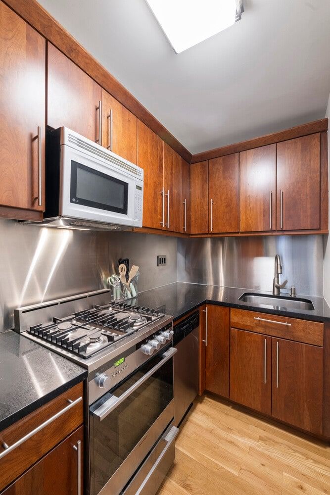 Real estate property located at 25 13TH #5FN, New York, Greenwich Village, New York City, NY, US