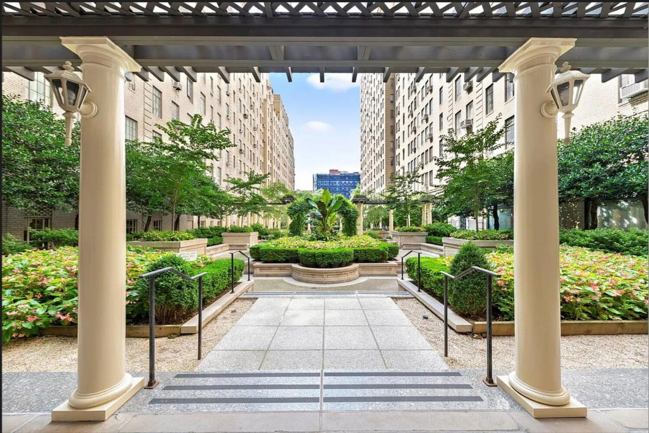 Real estate property located at 340 57TH #2B, New York, Hell's Kitchen, New York City, NY, US