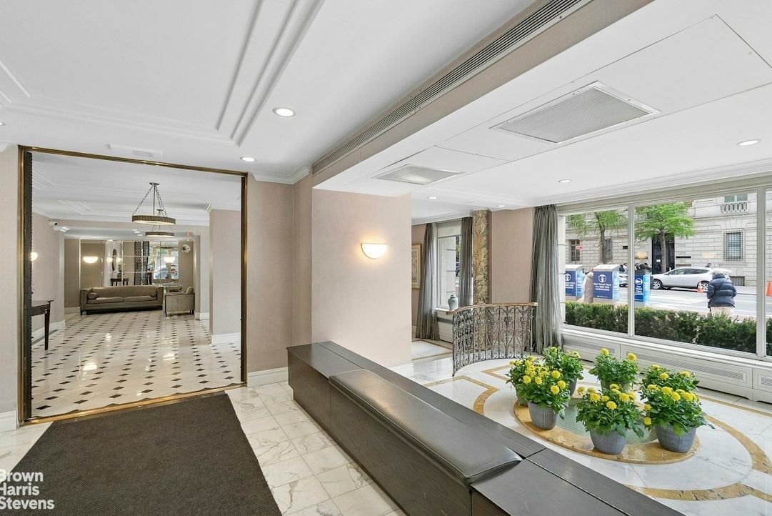 Real estate property located at 1050 5TH #7C, New York, Carnegie Hill, New York City, NY, US