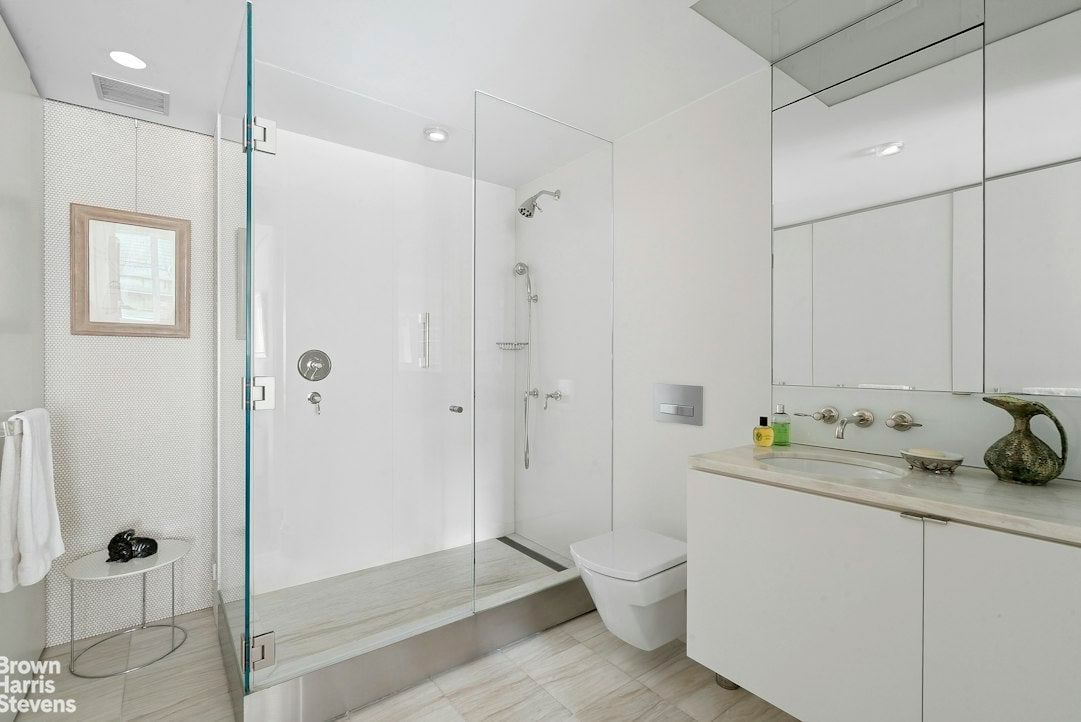Real estate property located at 1050 5TH #7C, New York, Carnegie Hill, New York City, NY, US