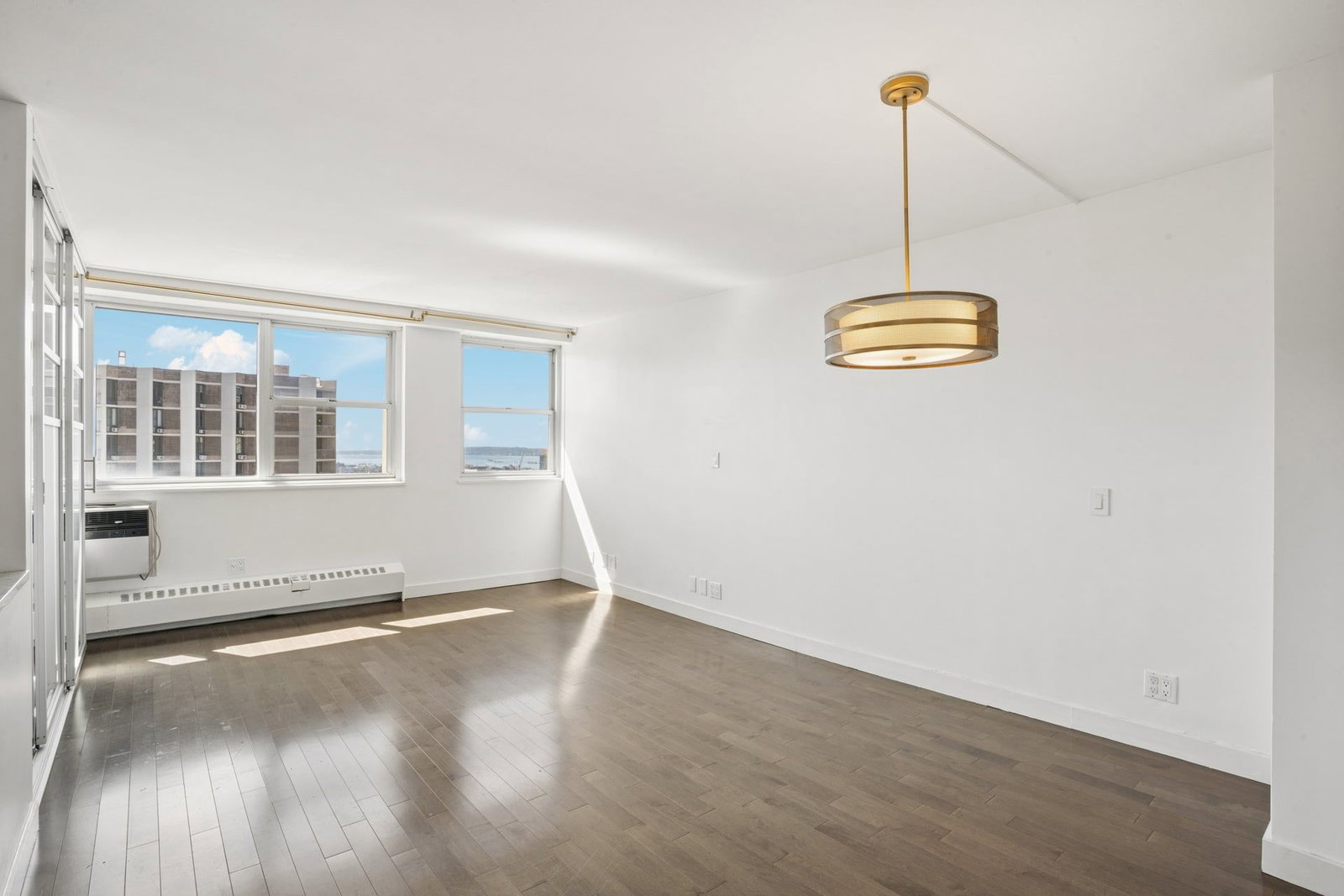 Real estate property located at 75 HENRY #29J, Kings, Brooklyn Heights, New York City, NY, US