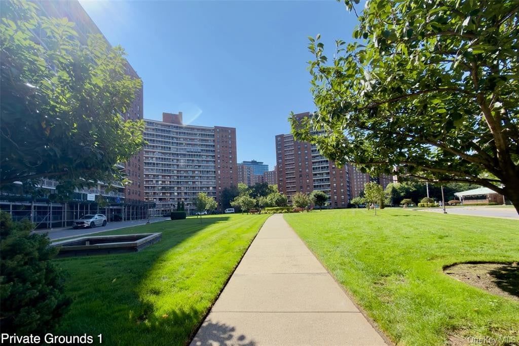 Real estate property located at 61-25 98th #7J, Queens, Rego Park, New York City, NY, US